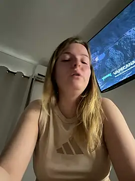 Heyitskiara - Zooom pussy