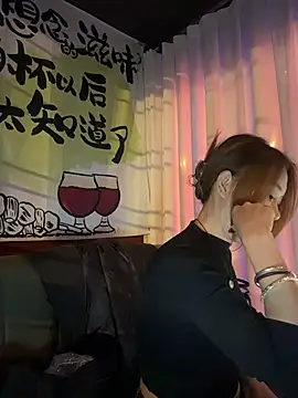 Yomi009 - 户外茶馆小穴特写😳