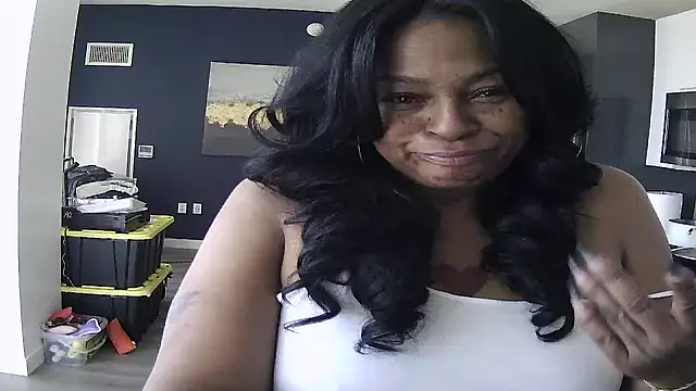 MSweetLindaParks - Ass Play with finger