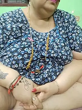 Tamil-mayasri - boobs oil