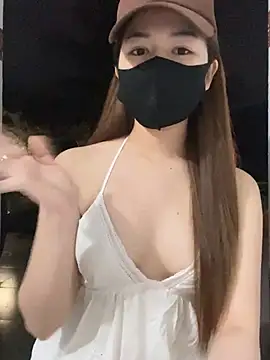 My_Melodyy - Make me pussy cum in public garden 🪴😈