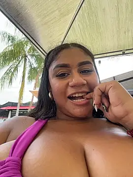 NayTorres - OFF PANTY SPANK ASS X 5 IN PUBLIC