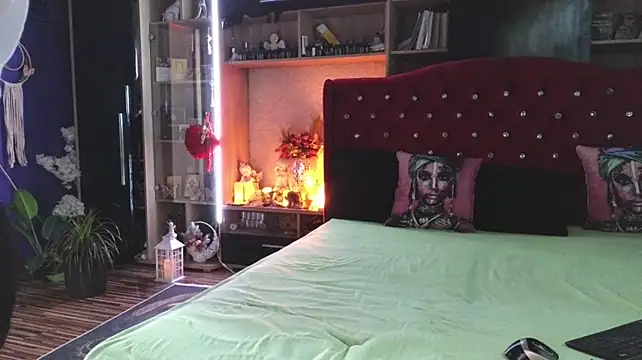 SeductiveCeline - Tease this hot body