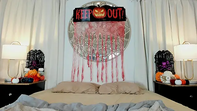 Aprillbrunette - erotic dance + oiled on my body 🥵