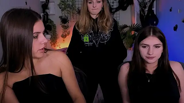 Lisa_dark_ - slap ass in panties