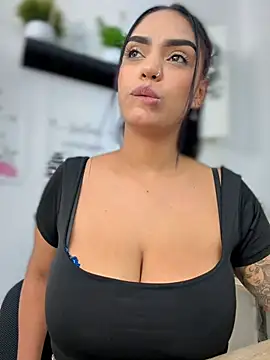 Sara-77 - 🫶🏼☺️VibrateHardInMyClit🤭