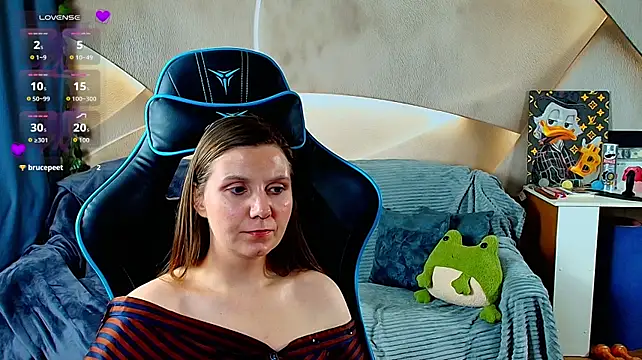 Millie_Mint - oil on my tummy and thighs, honey