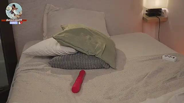MelisaLopez_ - TEASE MY PUSSY AND FINGER DEEP