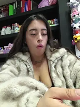 MissNyraSecret - Tits out in public in store