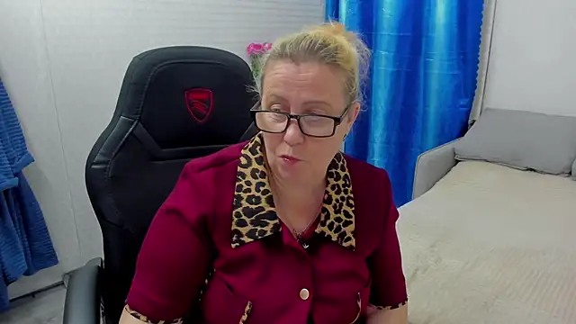 Frau_Marta - surprise