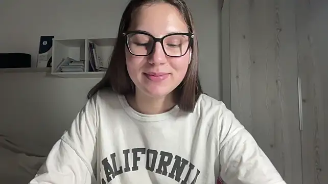Rubymoonv - Squeeze and softly slap my boobs x11🤭