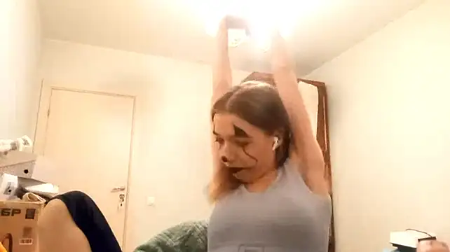 NikiMazzo - Tease with my tits