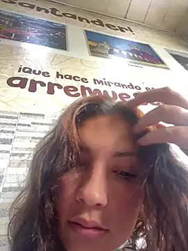 Sarita_hos - The cameraman puts his fingers in me