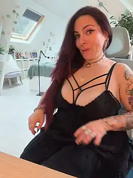 LunaMoongirl - 🔥3 Fingers in pussy🔥