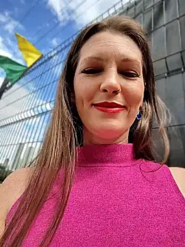 Karlacasada - Peitos babados 🤤