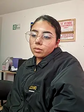 Angela__05 - SHE MASTURBATES MY PUSSY UNTIL I SQUIRT