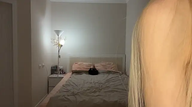 Mililluu - take off tiny panties for sweet pussy