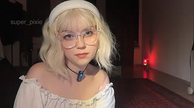 Super_pixie - keep an eye contact