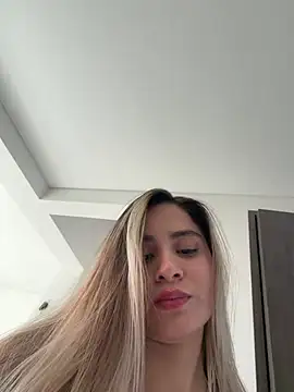 Saritaturbai - Make me get frisky with your remote cont
