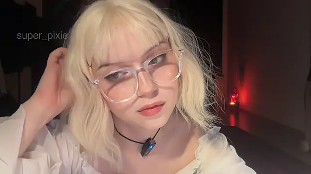 Super_pixie - show some sexxy moves