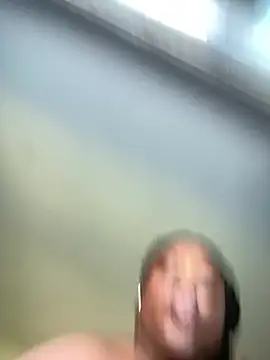 Fantasygyal - OIL UP TITTIES :)