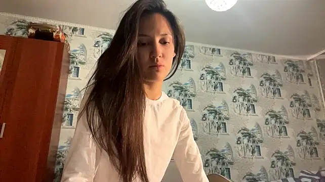 MarinaTuray - PIHCH MY HARD NIPPLES