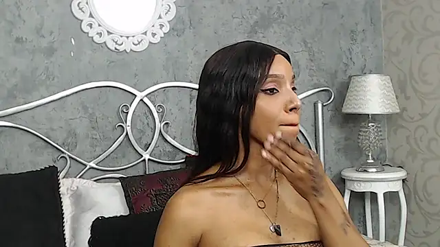 BritneyHolt - play with ass