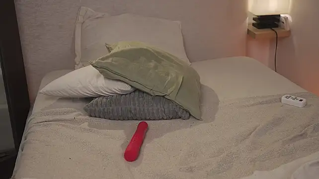 MelisaLopez_ - ONE FINGERS IN ASS AND SPANKS