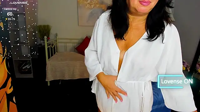 Julia_Dean