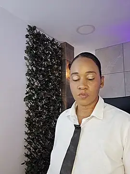 EbonyHorrny - 🎩💦 My Neighbor's Panties Are Wet