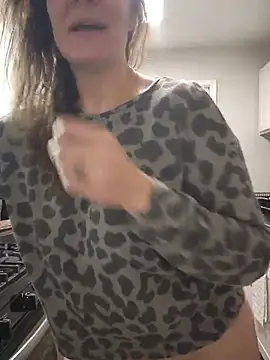 HollyTattoo - Twerk ass on balcony