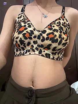LuxeAura - Pussy in dildo