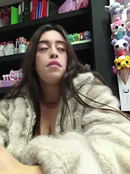MissNyraSecret - Tits out in public in store