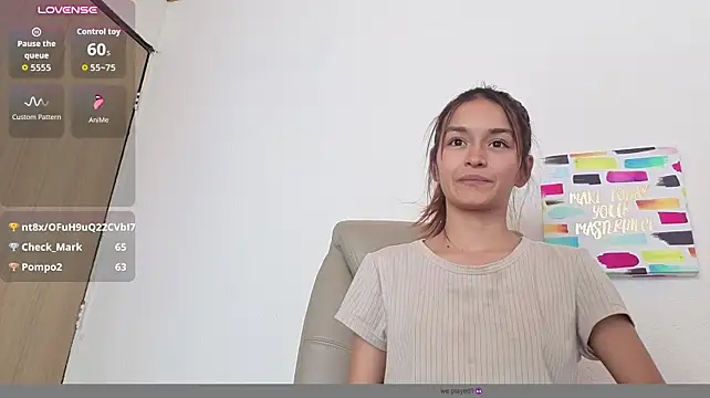 Aura_moons - finger in pussy