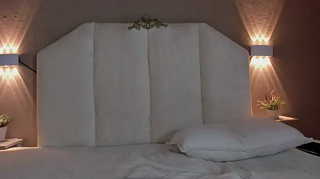 Juliette__3 - show hole + spank ass🔥🍑