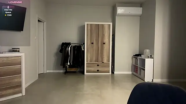 A_Milly - Get under my bra