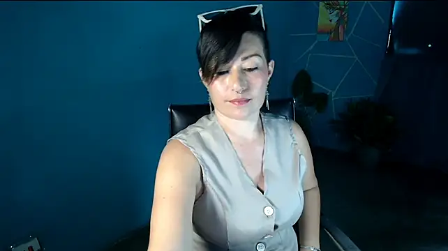 Sunny-Gaby - make me squirt