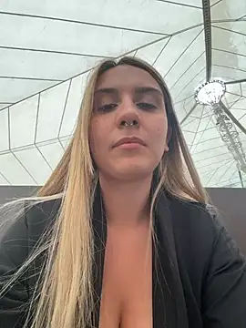 Sarah_honey__ - Plug me hard spanks control x 3 min