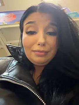Tisha_Busty - TOPLES 5 min+RUB PUSSY near WORKER risky