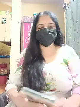 Nupur_nyl - Boobs show public