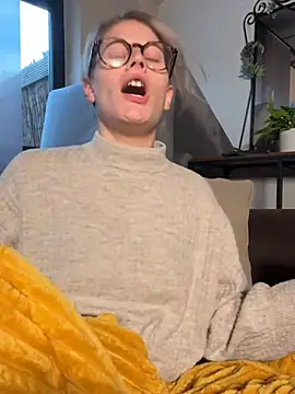 JessyLey - Show Boobs