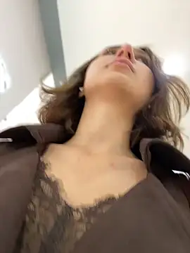 QuitieLia - Teasing pussy