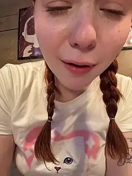 Freaky__Nikki - lower my panties for closeup pussyspread