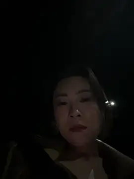 Eva10069 - 💃坝坝舞广场茶座激情全裸上半身