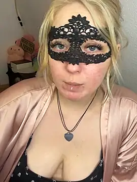 -CurvySecret- - 🍒Spit on Boobs + Cum Countdown 10-1