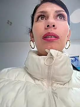Alysson-- - MONSTER Dildo Fuck 🍆🤞