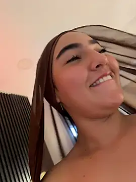 Malika_Noor - suck dildo