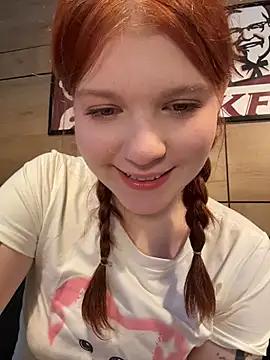Freaky__Nikki - pussy play with open door risky