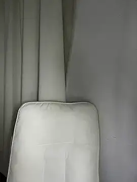 Momo-1314 - 💕支持的哥哥都发大财~~~