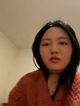 Qinqin197 - 脱内衣1分钟